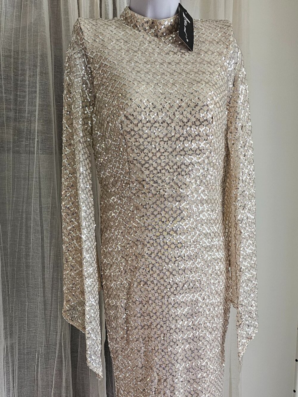 Women's Cape Sleeve Sequin  Maxi Mermaid Dress Champagne Size M NWT